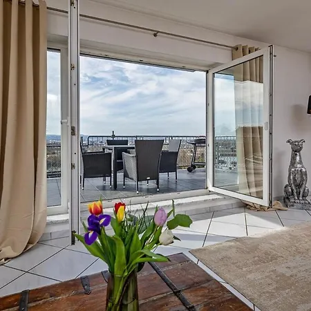 아파트 Koblenz Rheinblick Penthouse 발렌다